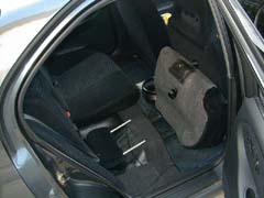 prime_rearseat2.jpg (15102 バイト)