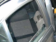 prime_rearseat3.jpg (15730 バイト)