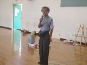 写真:紙ひこうき大会の様子