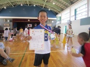 写真:紙ひこうき大会の様子