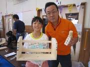 写真:親子でとんかちの様子